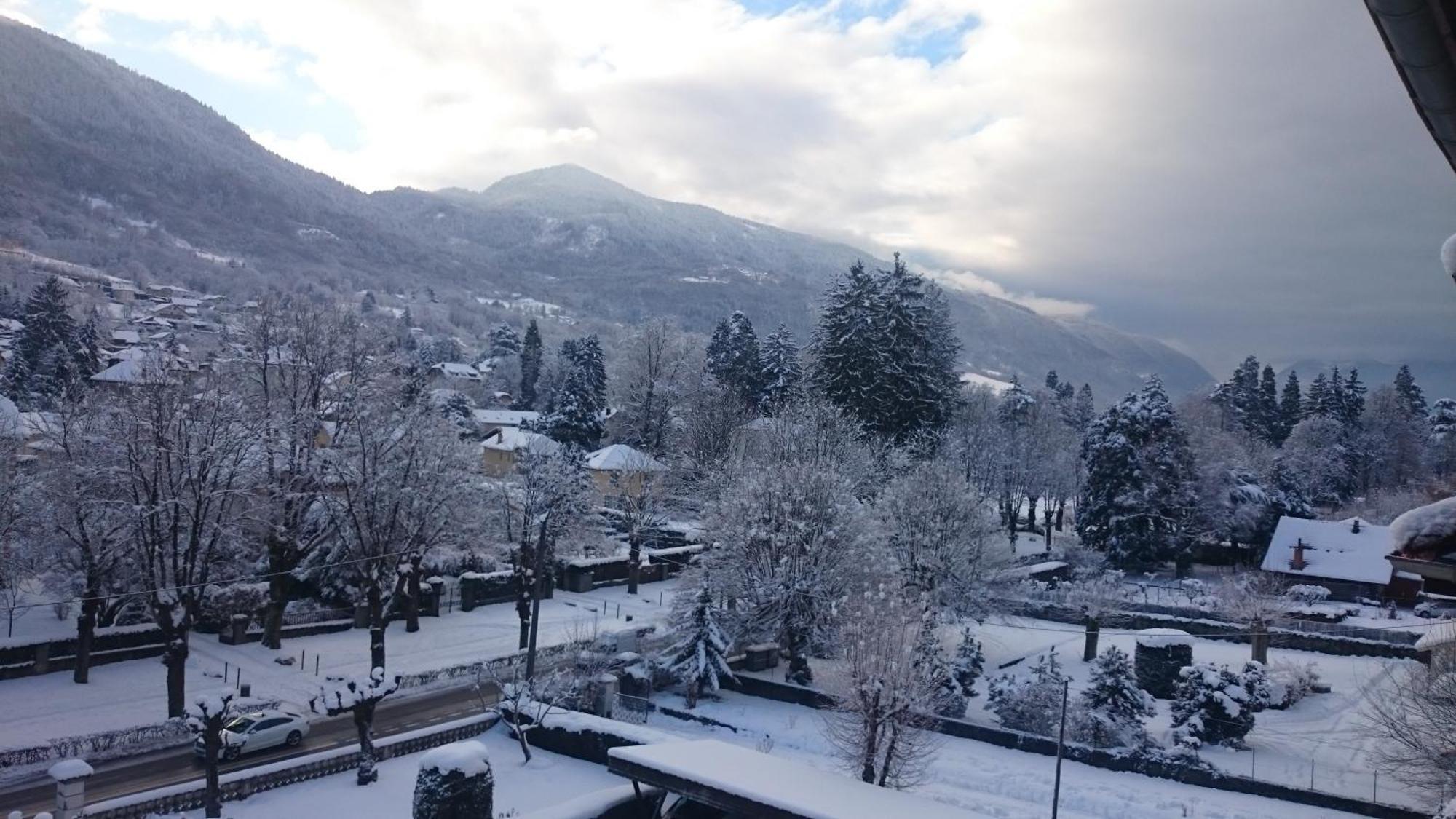 Le T2 Douillet D'Uriage - Residence Le Louvre - Cure Thermale Uriage- Proche Chamrousse - Jusqu'A 3 Personnes - Region Agreable En Toute Saison Vaulnaveys-le-Haut 外观 照片